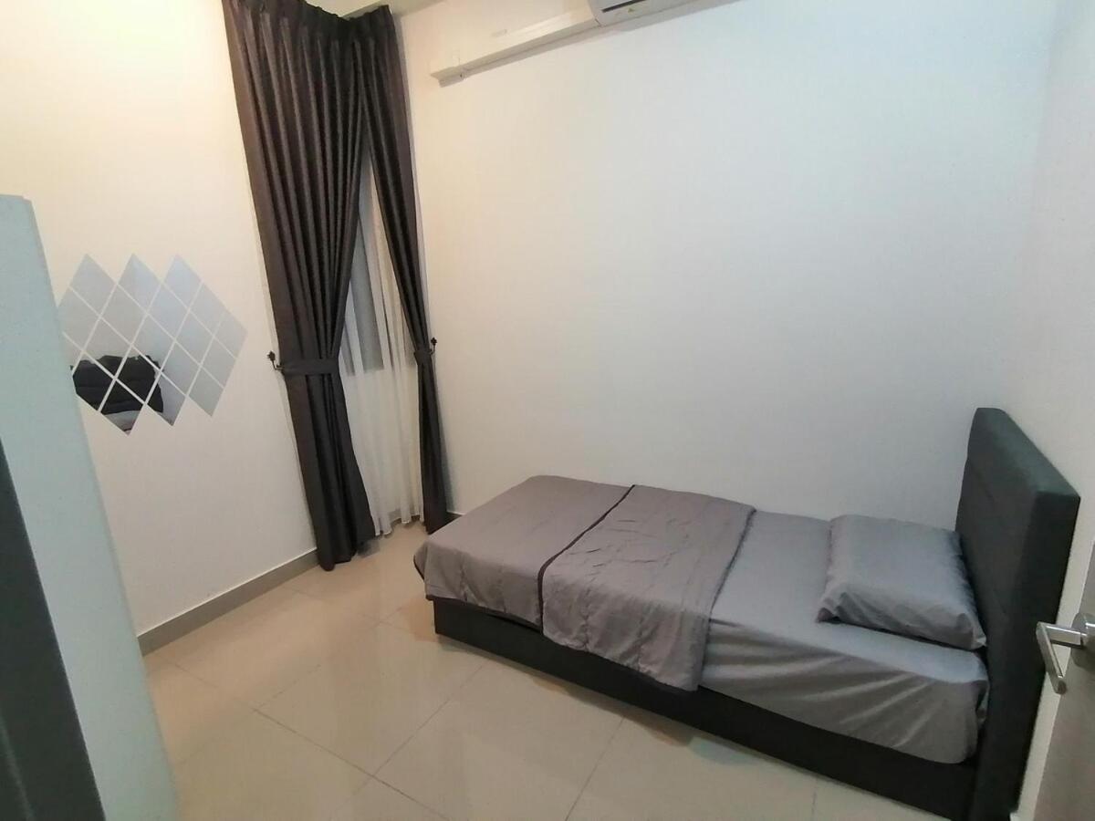 קואלה לומפור Mj Homestay 99 Batu Caves Kl North 99Residence 3R2B מראה חיצוני תמונה